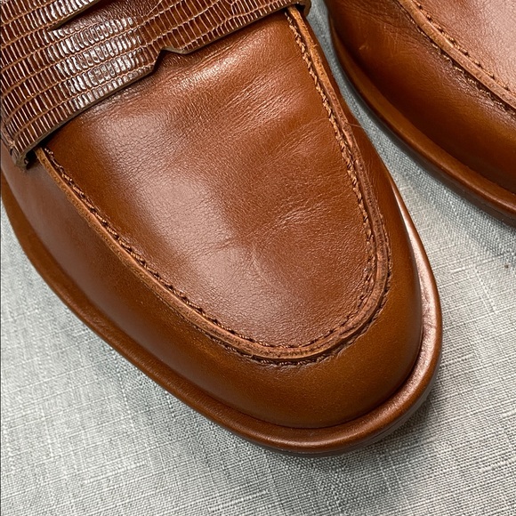 J McLaughlin Brown Leather Flats Loafers Women’s Size 7 Concetta Classic Style - Picture 14 of 16